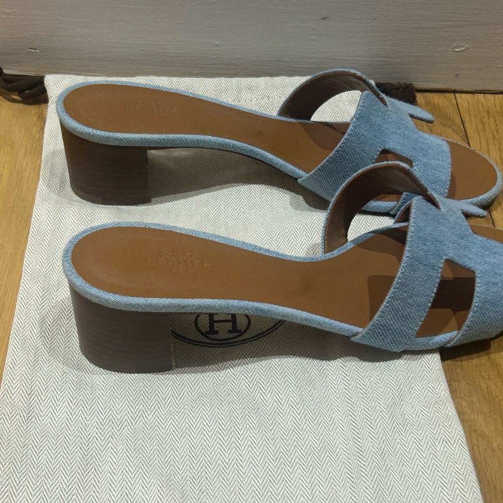 Hermes Light Blue Denim Oasis Sandals size 38 - Picture 9 of 11